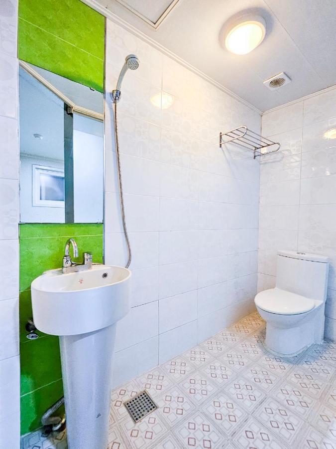 Travelers A Korea Hostel โซล ภายนอก รูปภาพ