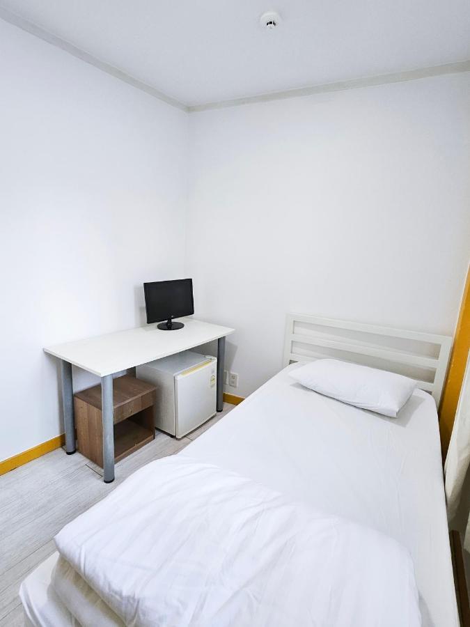 Travelers A Korea Hostel โซล ภายนอก รูปภาพ