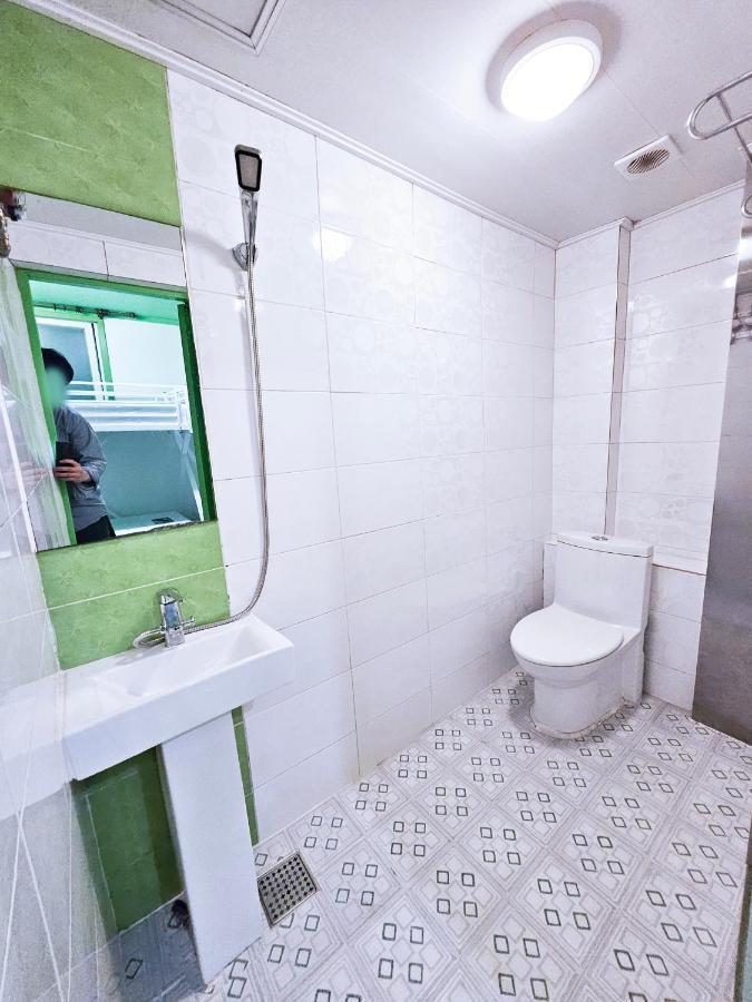 Travelers A Korea Hostel โซล ภายนอก รูปภาพ