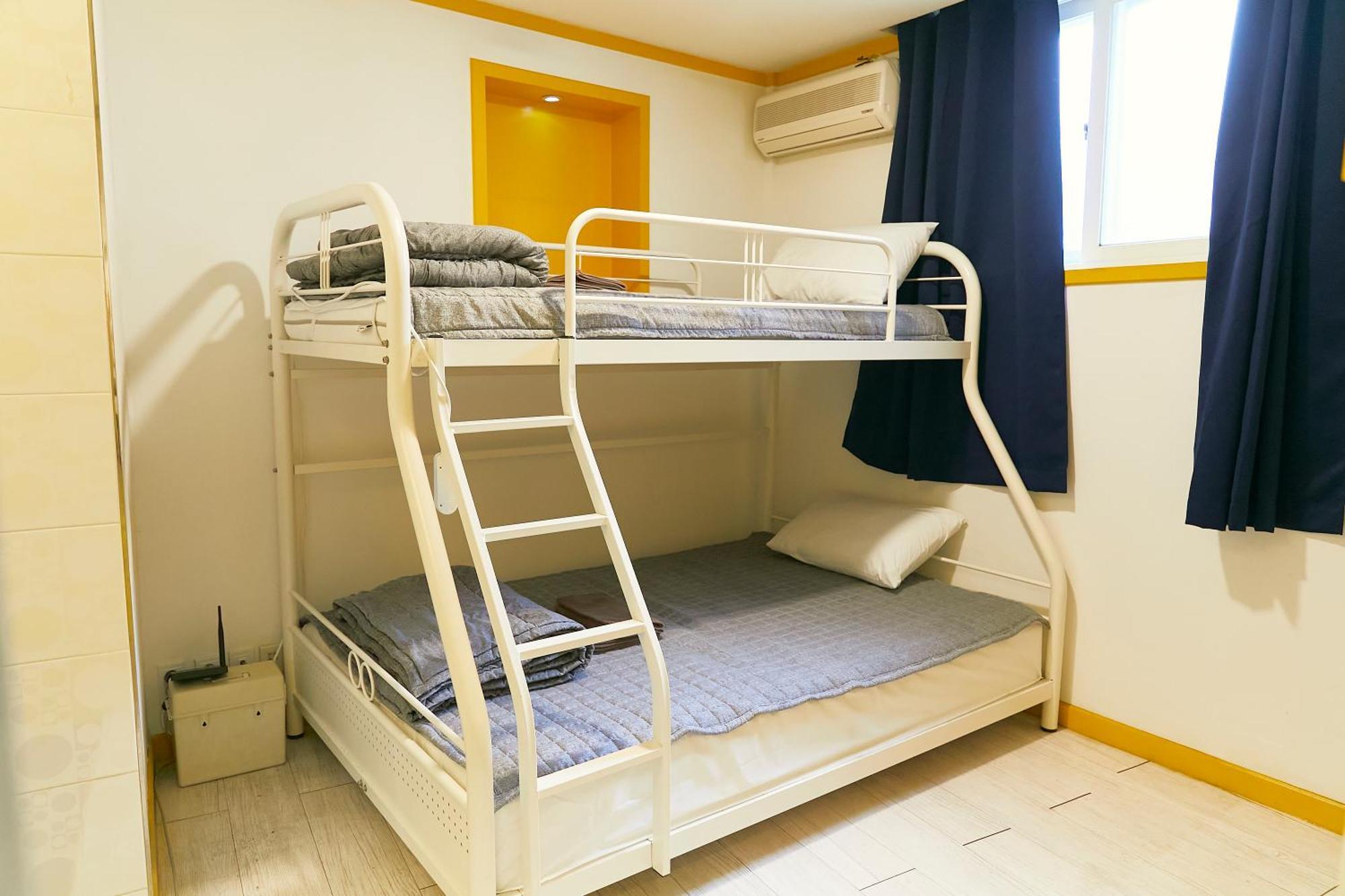 Travelers A Korea Hostel โซล ภายนอก รูปภาพ