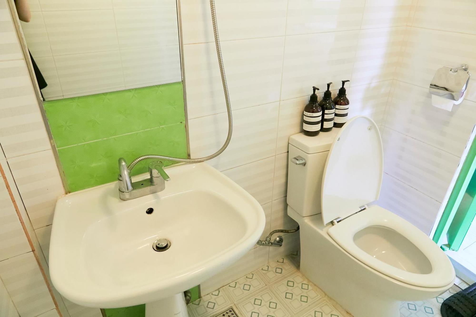 Travelers A Korea Hostel โซล ภายนอก รูปภาพ